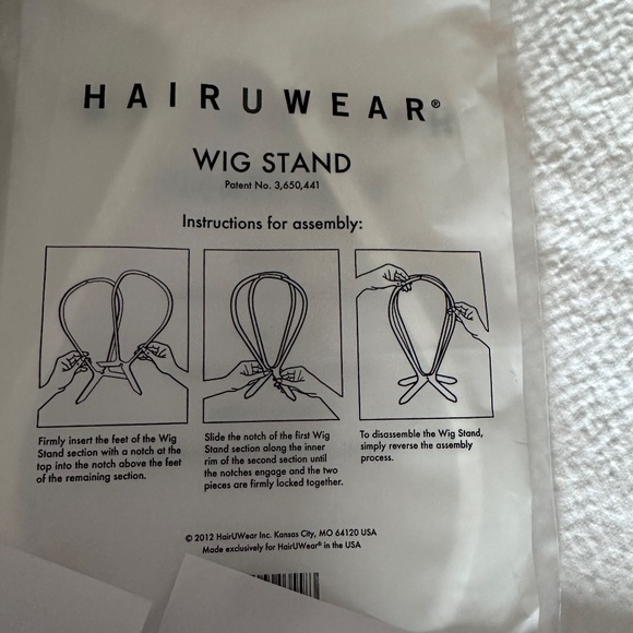 Brand new bob synthetic wig - Picture 3 of 10